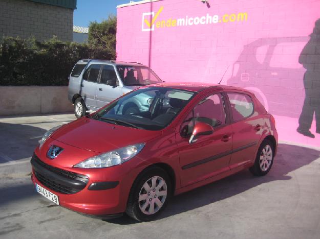 Peugeot 207 Confort 1.6 HDI 90, 4.900€