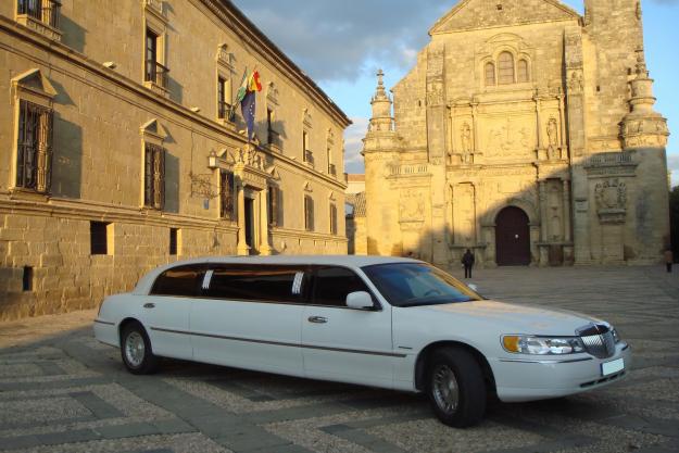 LIMUSINAS UBEDA - COCHES DE BODA