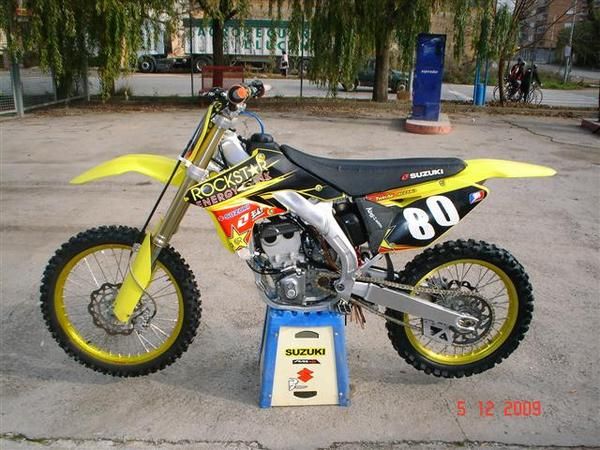 Suzuki RMZ 250 . YOSHIMURA. ROCKSTAR