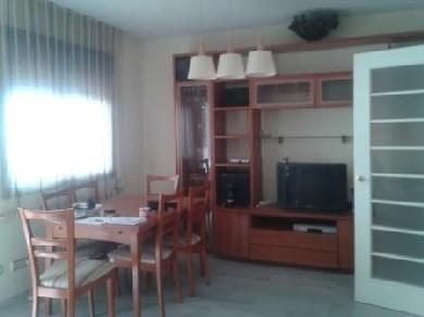 Apartamento con 3 dormitorios se vende en Estepona, Costa del Sol