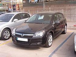 Venta de Opel Astra 2.0 T Cosmo 170cv '05 en Barcelona