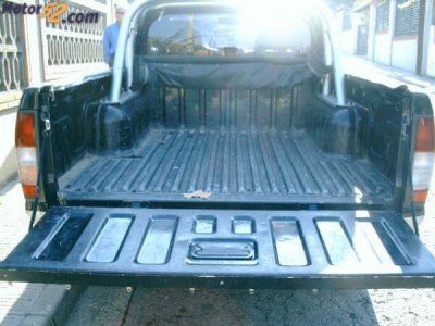 NISSAN NAVARA PICK UP DOBLE CABINA 2.5  - TARRAGONA