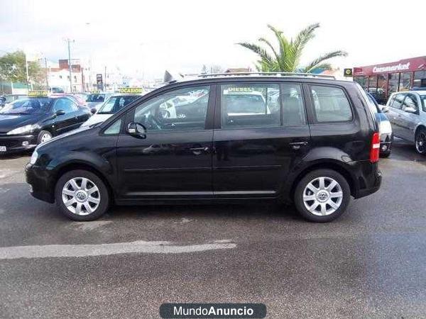 Volkswagen Touran 2.0 TDI TRENDLINE