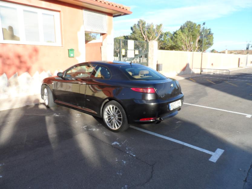 Alfa romeo gt buen estado 5.000 euros