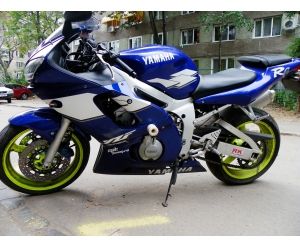 YAMAHA YZF R6