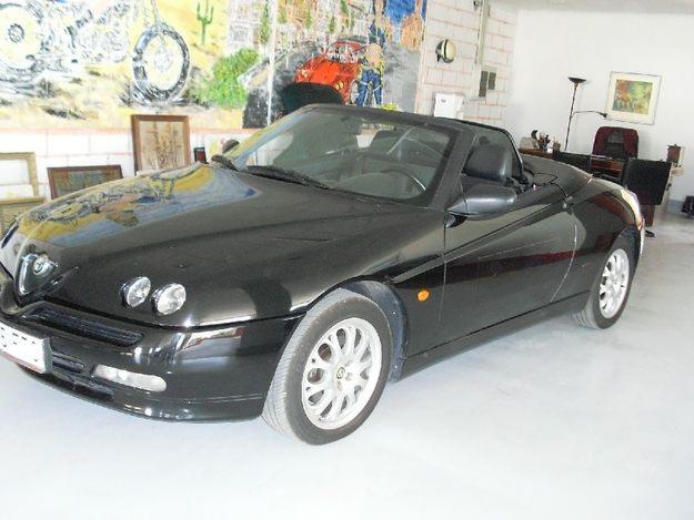 Descapotable alfa romeo negro