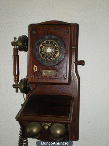 Telefono de pared, en madera, replica antiguo