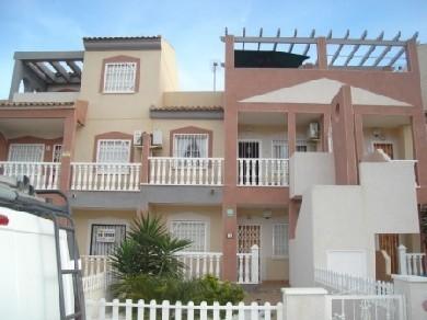 Apartamento con 2 dormitorios se vende en Villamartin, Costa Blanca