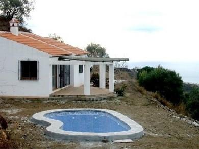 Chalet con 2 dormitorios se vende en Arenas, Axarquia