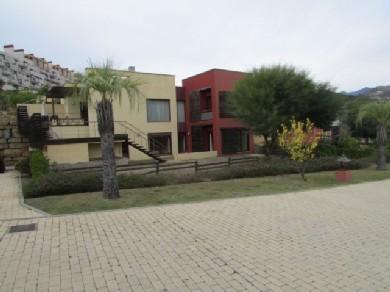 Chalet con 4 dormitorios se vende en Estepona, Costa del Sol