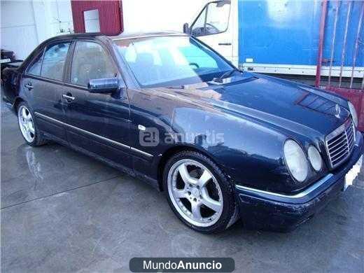 Mercedes-Benz Clase E E 300 DT AVANTGARDE