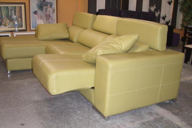 SOFA DE PIEL VERDE EN LIQUIDACION