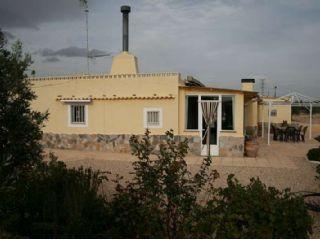 Chalet en venta en Yecla, Murcia (Costa Cálida)