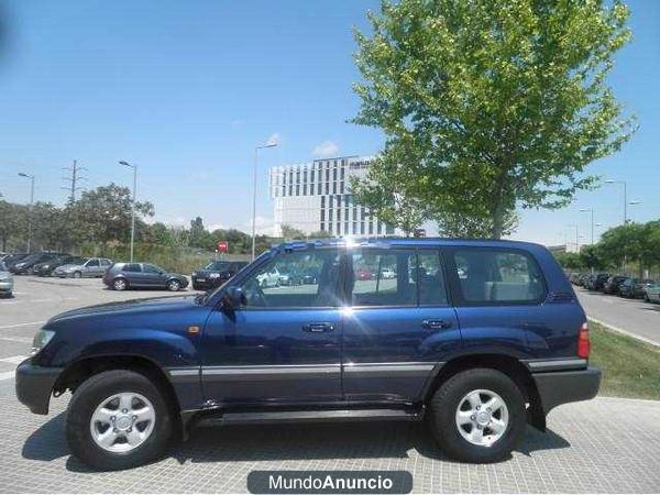 Toyota Land Cruiser  HDJ 100 S.W.