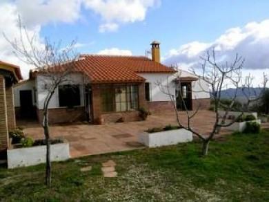 Chalet con 3 dormitorios se vende en Colmenar, Axarquia