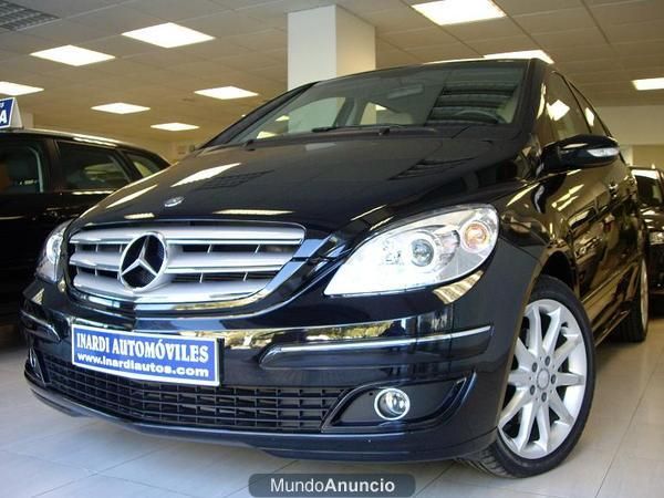 Mercedes Benz Clase B 180 CDI Negro interior beige!  Paquete Deportivo !!