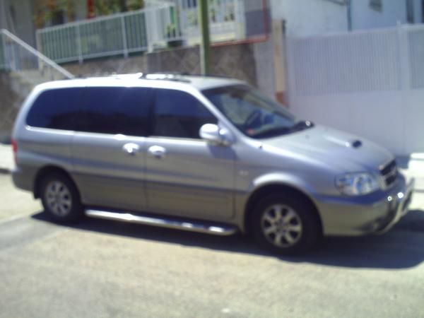 vendo kia carnival