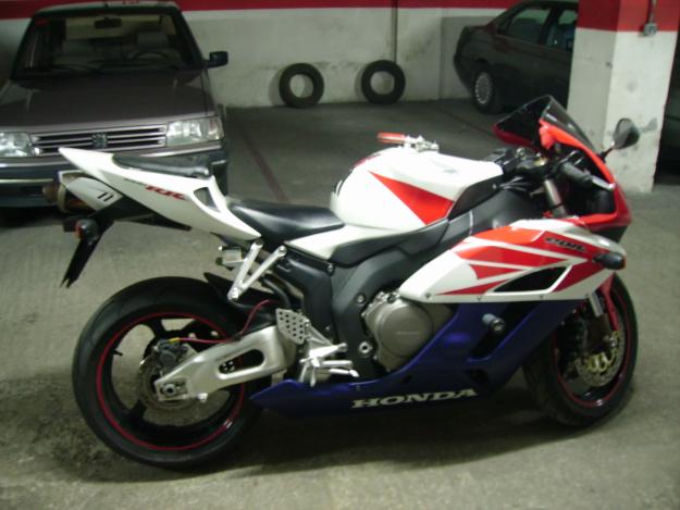 HONDA CBR 1000 RR