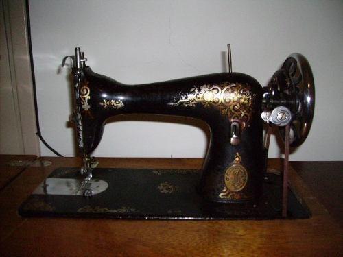 Maquina Coser antigua