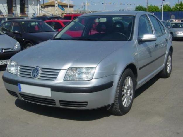 Venta de Volkswagen BORA 1.9 TDI 100CV. 5P. '02 en Parets Del Vallès