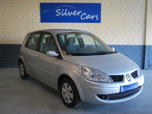 Renault Scénic 1.5 DCI 105 CV 