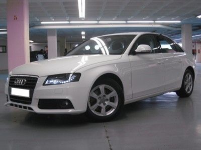 AUDI A4 2.0TDI 143CV DPF 6VEL-XENON- PARKTRONIC-NUEVO MODELO - Barcelona