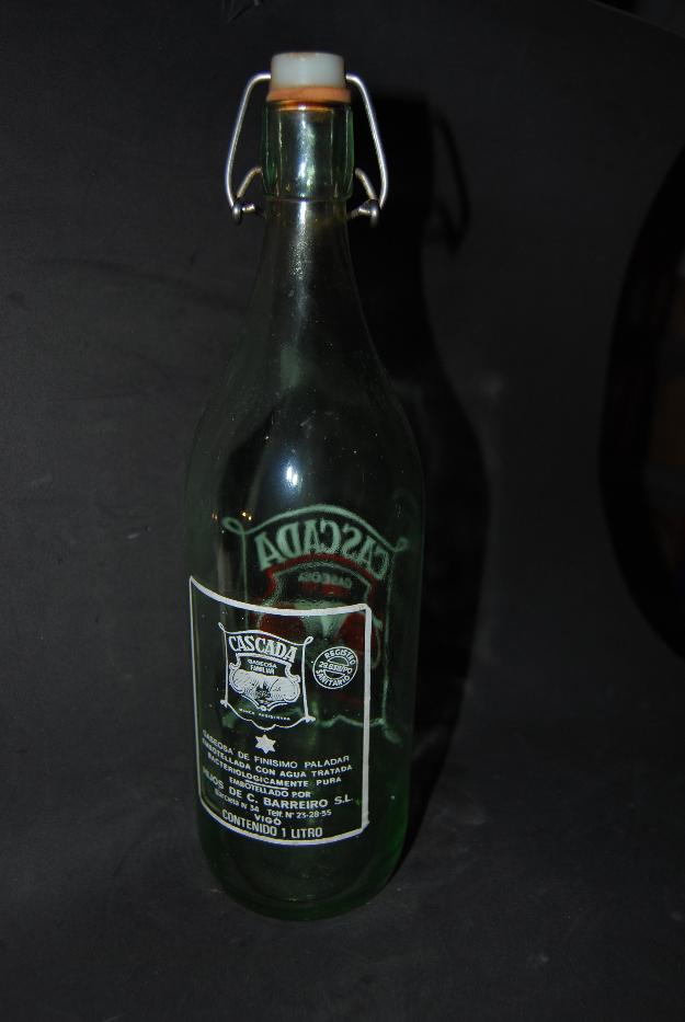 Botella de gaseosa – cascada