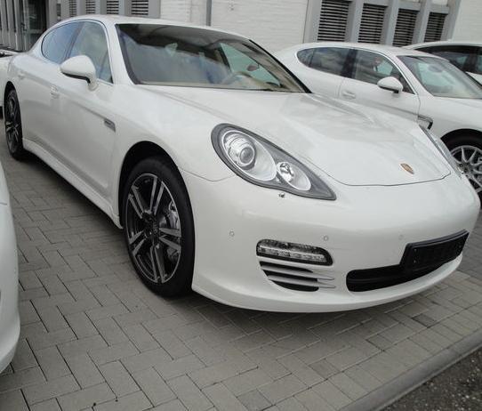 Porsche Panamera 4S *PDK*S-DACH*AIRMATIC*NAVI*20 TURBO*