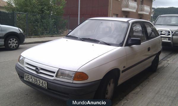 OPEL ASTRA GL 1.4  4P 82