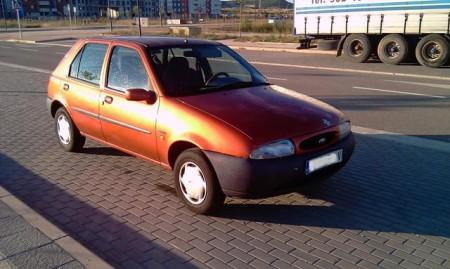 Ford Fiesta 125 techno en BURGOS