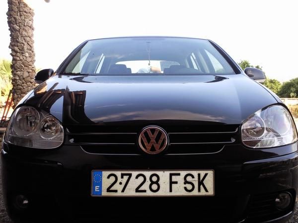 se vende  volkswagen golf V JULIO 2007