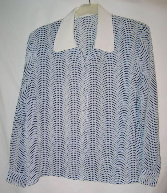 CAMISA SEñORA EN BLANCO Y AZUL MARINO