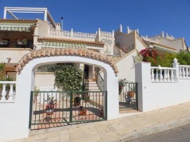 Bungalow con 2 dormitorios se vende en Villamartin, Costa Blanca