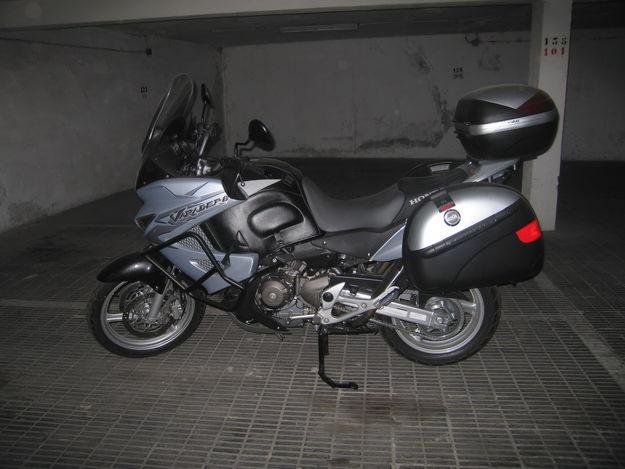 impecable vendo moto honda varadero 1000 abs modelo 2007