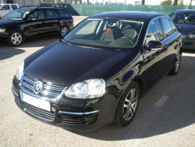 VOLKSWAGEN JETTA 1.9 TDI ADVANCE 105 CV