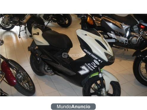 YAMAHA Aerox 50