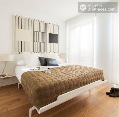 Bright, modern 1-bedroom apartment in elegant Chamberí
