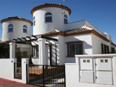 Chalet con 3 dormitorios se vende en Guardamar del Segura, Costa Blanca