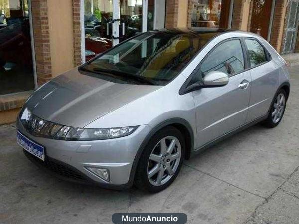 Honda Civic 1.8 i-VTEC Sport