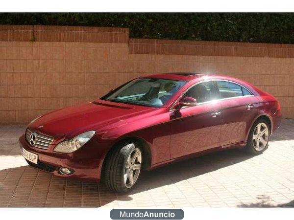 Mercedes-Benz CLS 500  FULL EQUIPE