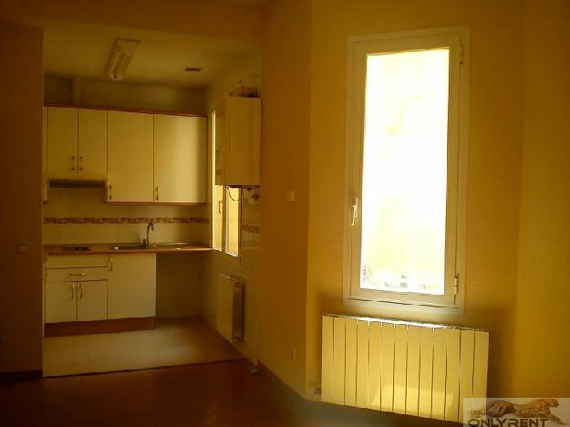 Apartamento 1 dormitorios, 1 baños, 0 garajes, Buen estado, en Madrid, Madrid