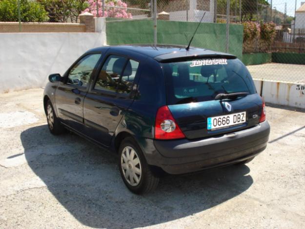 vendo renault clio por motivo de viaje