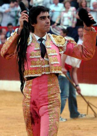 Entradas de tendidos de toros para 2 de mayo en la maestranza de sevilla