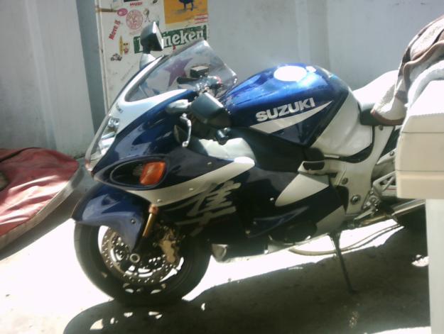 SUZUKI HAYABUSA GSXR 1300