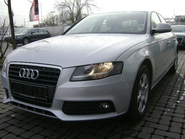 Audi A4 2.0 TDI DPF Attraction inkl. CarLife Plus