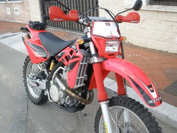 cambio moto enduro450 4t por moto de carretera tipo cbrr 600