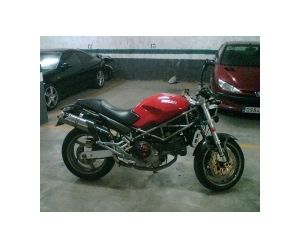 DUCATI 916