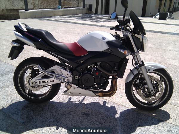 SUZUKI GSR 600 ( Edicion Limitada )