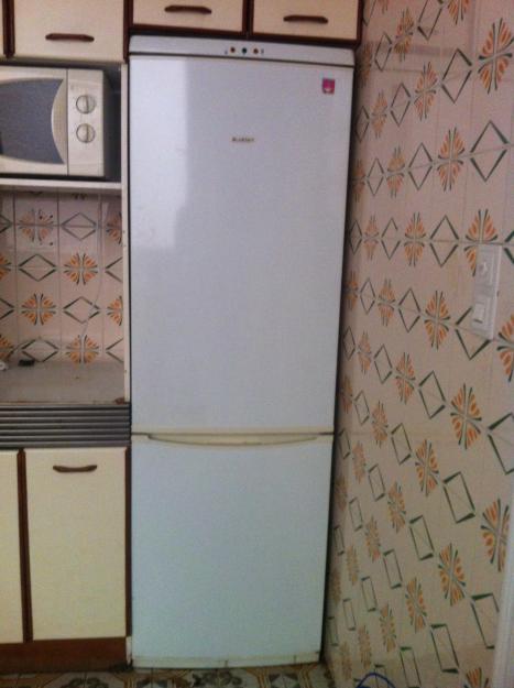 Se vende Lavadora Zanussi y Frigorífico Combi