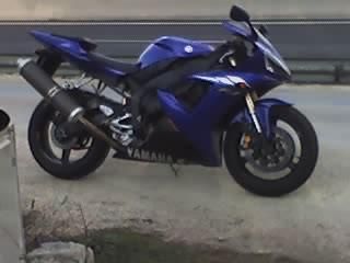 YAMAHA R1 2003